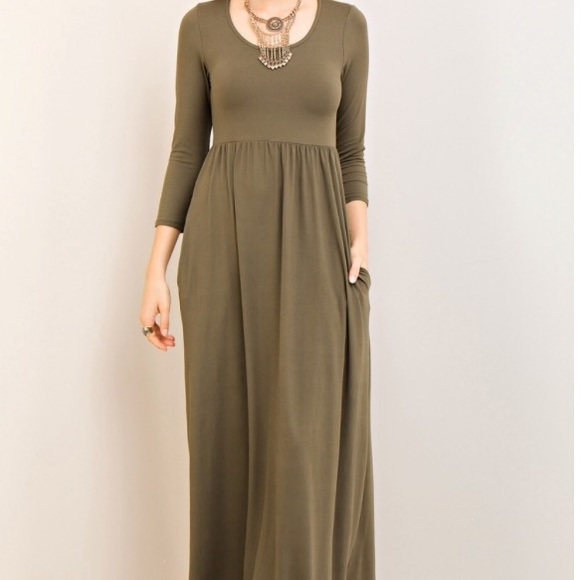 entro maxi dress with pockets